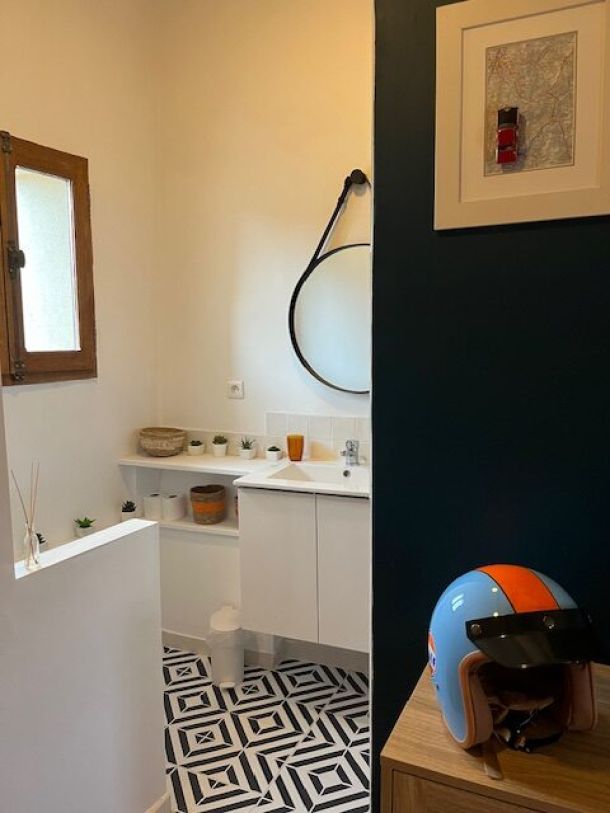 Chambre d'h&ocirc;tes avec salle de bain